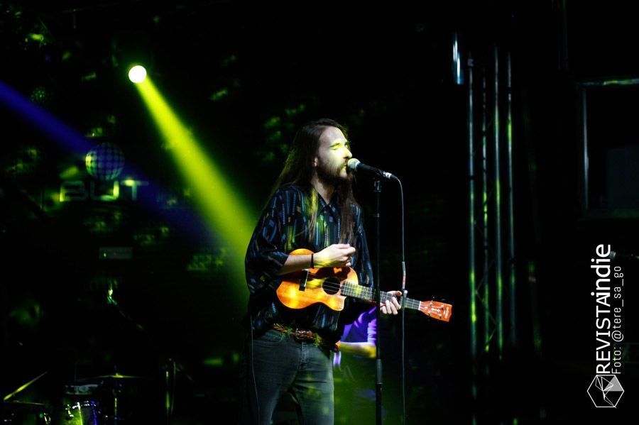 sadness amatria 12 pop rock indie conciertos