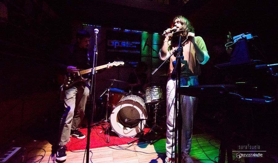 holy bouncer 04 indie pop rock