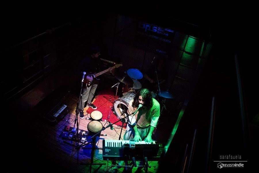 holy bouncer 12 indie pop rock