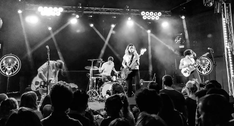 mourn 03 pop rock indie concierto