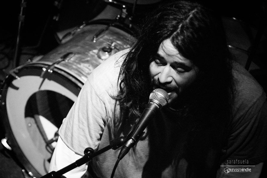 holy bouncer 01 pop rock indie concierto