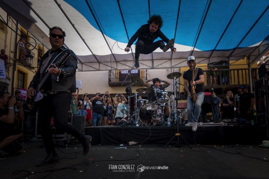 the garlic phamtons 01 pop rock indie concierto